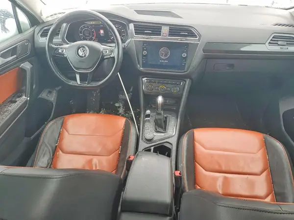 3VV4B7AX6JM146483 2018 VOLKSWAGEN TIGUAN - Image 8
