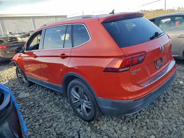 3VV4B7AX6JM188376 2018 VOLKSWAGEN TIGUAN - Image 2