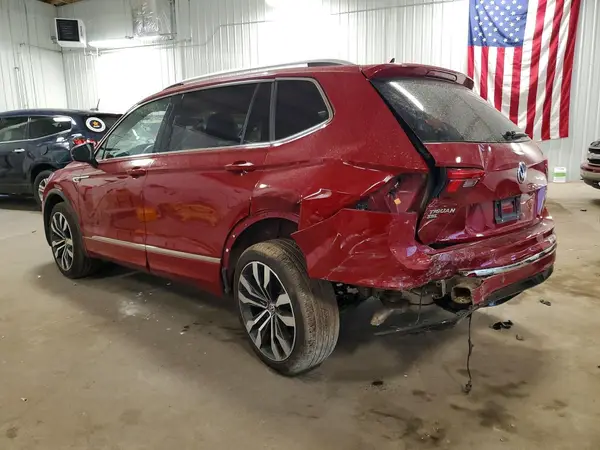 3VV4B7AX6JM198020 2018 VOLKSWAGEN TIGUAN - Image 2