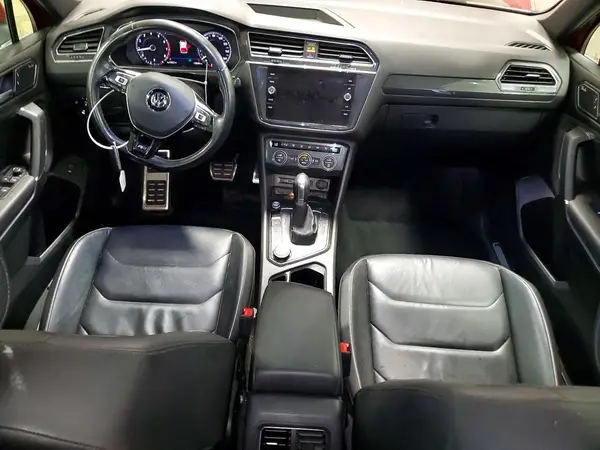 3VV4B7AX6JM198020 2018 VOLKSWAGEN TIGUAN - Image 8