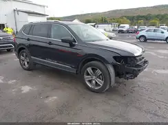 3VV4B7AX6JM211364 2018 VOLKSWAGEN TIGUAN
