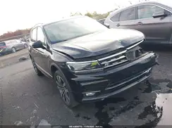 3VV4B7AX6KM035210 2019 VOLKSWAGEN TIGUAN