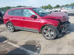 3VV4B7AX6KM072323 2019 VOLKSWAGEN TIGUAN