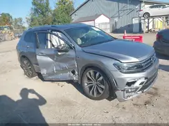 3VV4B7AX6KM102565 2019 VOLKSWAGEN TIGUAN