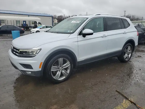 3VV4B7AX7JM003669 2018 VOLKSWAGEN TIGUAN - Image 1