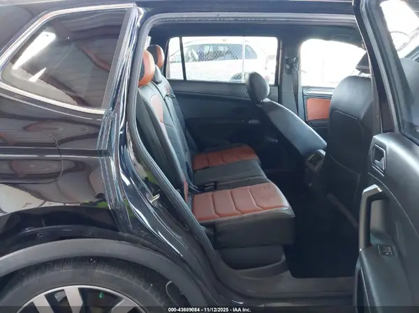 3VV4B7AX7JM190573 2018 VOLKSWAGEN TIGUAN - Image 8