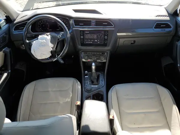 3VV4B7AX7JM198852 2018 VOLKSWAGEN TIGUAN - Image 8
