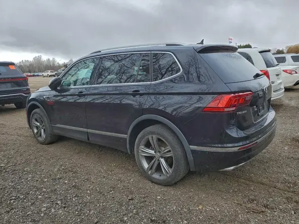 3VV4B7AX7JM204259 2018 VOLKSWAGEN TIGUAN - Image 2