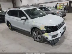 3VV4B7AX7KM008257 2019 VOLKSWAGEN TIGUAN