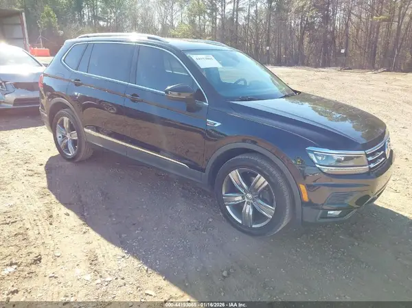 3VV4B7AX7KM180580 2019 VOLKSWAGEN TIGUAN - Image 1