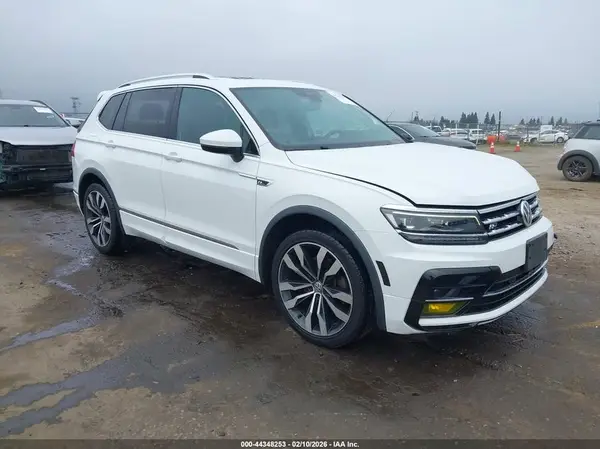 3VV4B7AX7LM039395 2020 VOLKSWAGEN TIGUAN - Image 1
