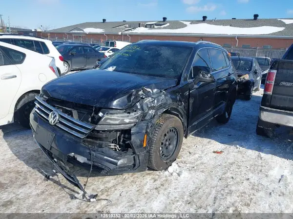 3VV4B7AX7MM102772 2021 VOLKSWAGEN TIGUAN - Image 2