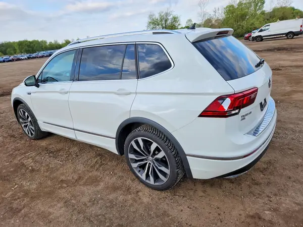 3VV4B7AX7MM134198 2021 VOLKSWAGEN TIGUAN - Image 2
