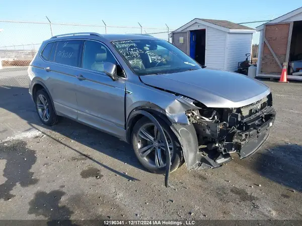 3VV4B7AX7MM138638 2021 VOLKSWAGEN TIGUAN - Image 1