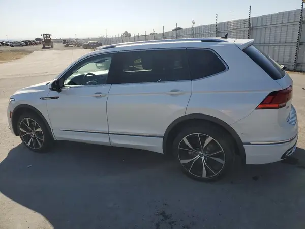 3VV4B7AX7NM119640 2022 VOLKSWAGEN TIGUAN - Image 2