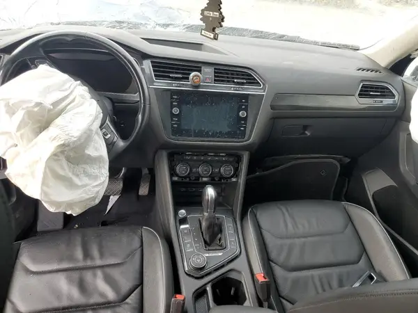 3VV4B7AX8JM057790 2018 VOLKSWAGEN TIGUAN - Image 8