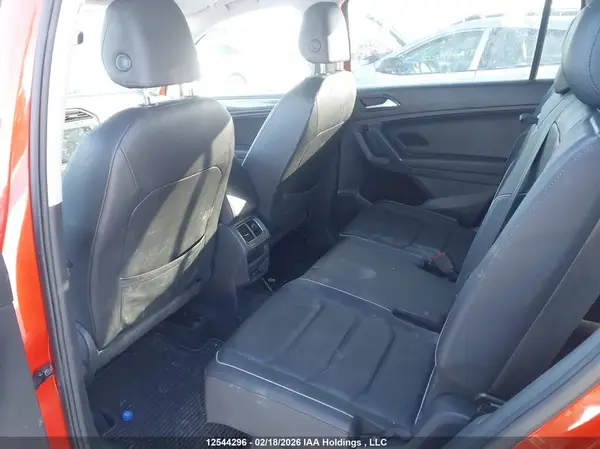 3VV4B7AX8JM058597 2018 VOLKSWAGEN TIGUAN - Image 8