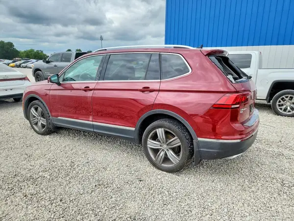 3VV4B7AX8JM131211 2018 VOLKSWAGEN TIGUAN - Image 2