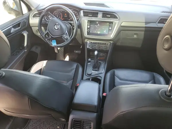 3VV4B7AX8JM140703 2018 VOLKSWAGEN TIGUAN - Image 8