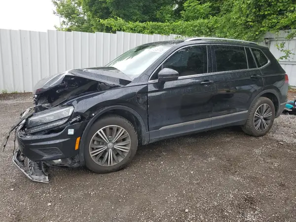 3VV4B7AX8JM143942 2018 VOLKSWAGEN TIGUAN - Image 1