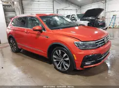 3VV4B7AX8JM161888 2018 VOLKSWAGEN TIGUAN