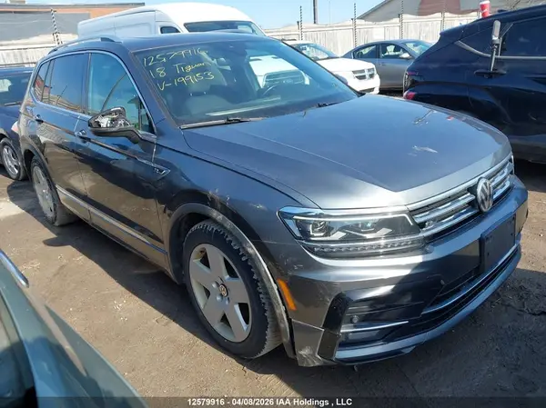 3VV4B7AX8JM199153 2018 VOLKSWAGEN TIGUAN - Image 1