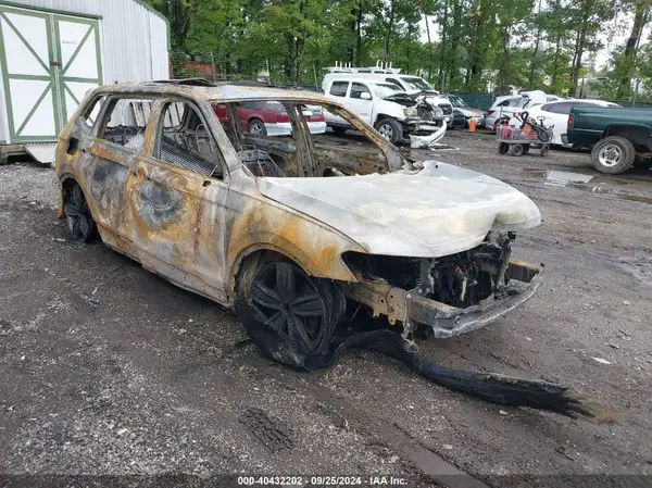 3VV4B7AX8KM087180 2019 VOLKSWAGEN TIGUAN - Image 1