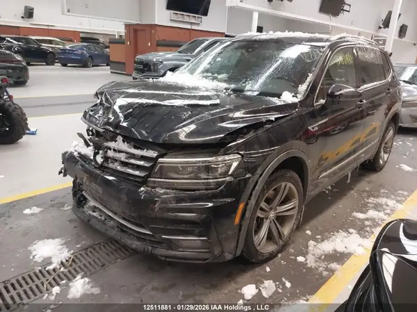 3VV4B7AX8LM103041 2020 VOLKSWAGEN TIGUAN - Image 2