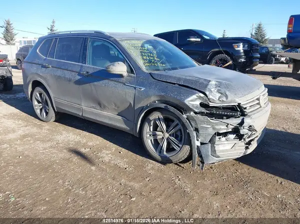 3VV4B7AX8MM130760 2021 VOLKSWAGEN TIGUAN - Image 1