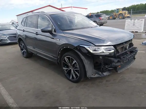 3VV4B7AX8NM116228 2022 VOLKSWAGEN TIGUAN - Image 1