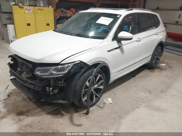 3VV4B7AX8NM163906 2022 VOLKSWAGEN TIGUAN - Image 2