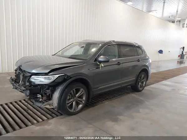 3VV4B7AX8PM014656 2023 VOLKSWAGEN TIGUAN - Image 2