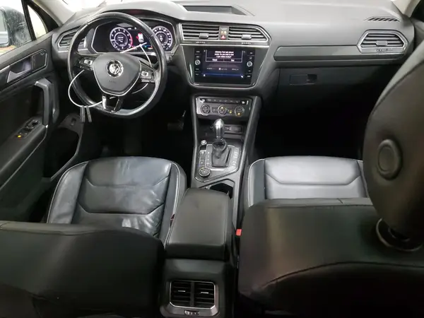 3VV4B7AX9JM002703 2018 VOLKSWAGEN TIGUAN - Image 8