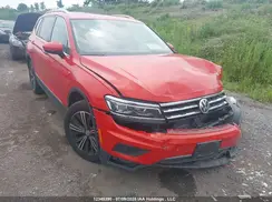 3VV4B7AX9JM012759 2018 VOLKSWAGEN TIGUAN