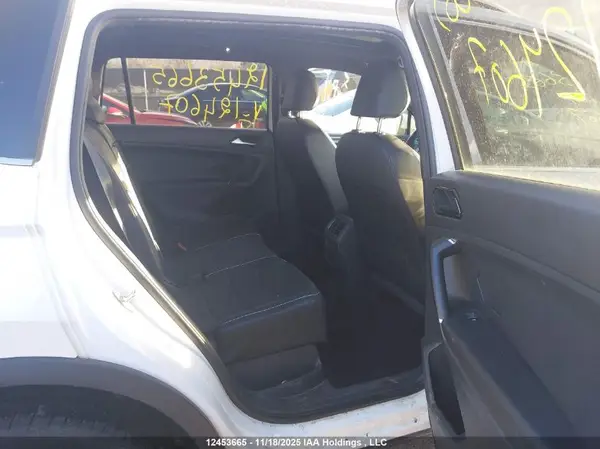 3VV4B7AX9JM124607 2018 VOLKSWAGEN TIGUAN - Image 8