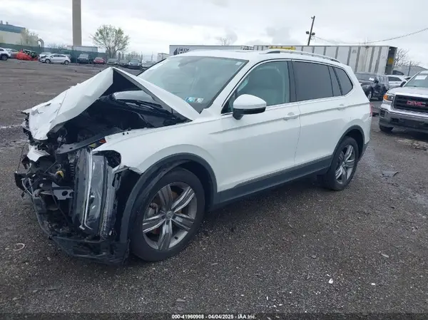 3VV4B7AX9KM053328 2019 VOLKSWAGEN TIGUAN - Image 2