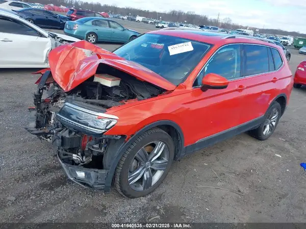 3VV4B7AX9KM068380 2019 VOLKSWAGEN TIGUAN - Image 2