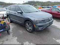 3VV4B7AX9KM095580 2019 VOLKSWAGEN TIGUAN