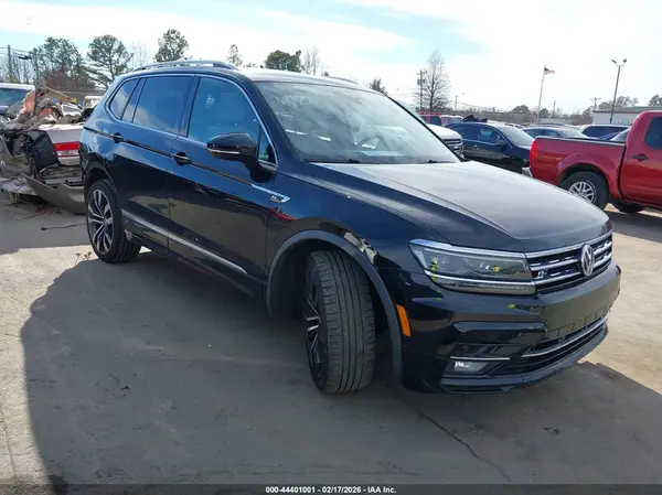 3VV4B7AX9KM114399 2019 VOLKSWAGEN TIGUAN - Image 1