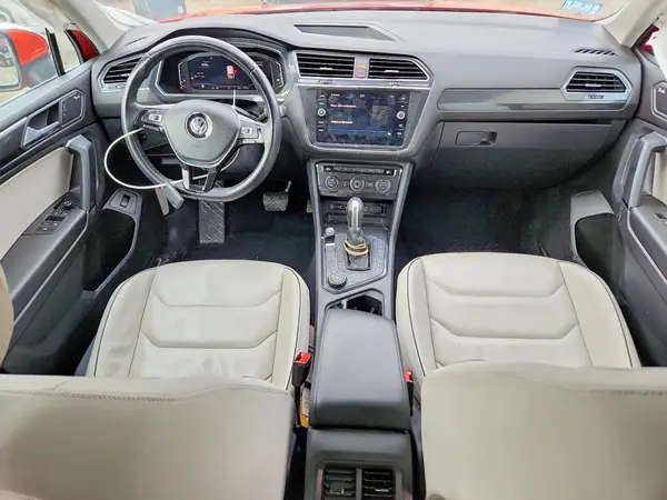 3VV4B7AX9KM120994 2019 VOLKSWAGEN TIGUAN - Image 8
