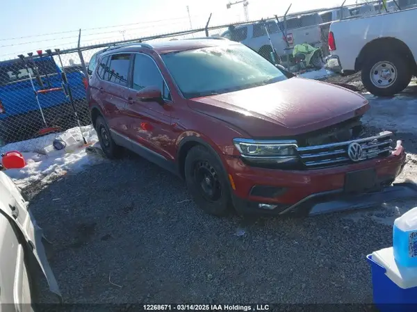 3VV4B7AX9KM157723 2019 VOLKSWAGEN TIGUAN - Image 1