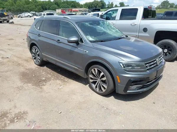 3VV4B7AX9LM089120 2020 VOLKSWAGEN TIGUAN - Image 1
