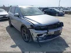 3VV4B7AX9LM137182 2020 VOLKSWAGEN TIGUAN