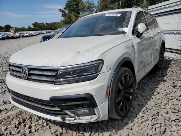 3VV4B7AX9LM148036 2020 VOLKSWAGEN TIGUAN - Image 1