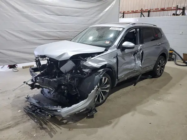 3VV4B7AX9LM159196 2020 VOLKSWAGEN TIGUAN - Image 1