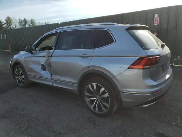 3VV4B7AX9LM178718 2020 VOLKSWAGEN TIGUAN - Image 2