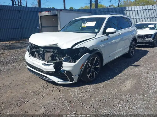3VV4B7AX9NM176468 2022 VOLKSWAGEN TIGUAN - Image 2