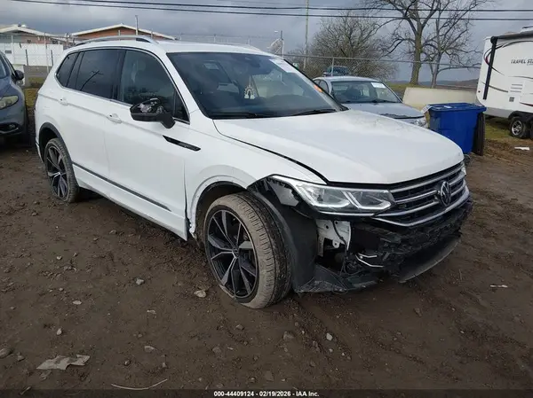 3VV4B7AX9RM046647 2024 VOLKSWAGEN TIGUAN - Image 1