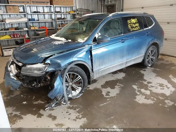 3VV4B7AXXJM066829 2018 VOLKSWAGEN TIGUAN - Image 2