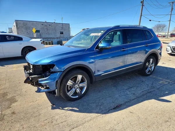 3VV4B7AXXKM069098 2019 VOLKSWAGEN TIGUAN - Image 1